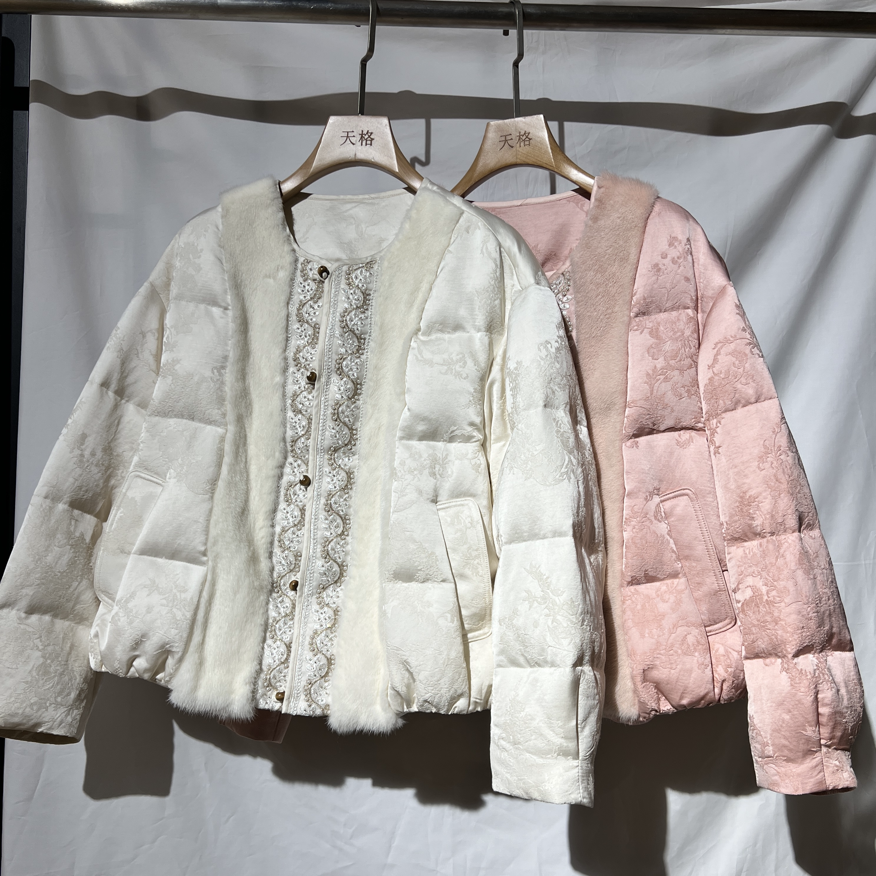 【粉红生日会】SDX轻奢女装2025秋冬新款新中式水貂鹅绒服56161