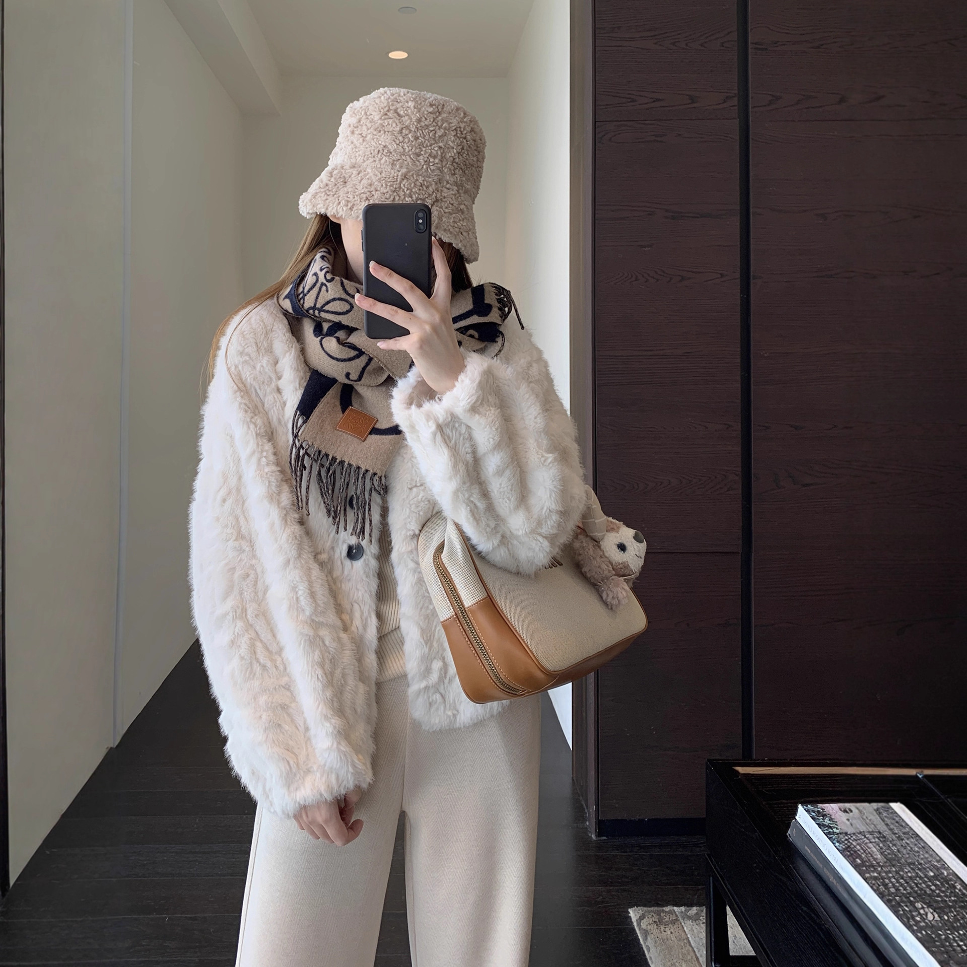 氛围感 时髦洋气保暖毛绒厚外套女2025新款秋冬时尚上衣女G111907