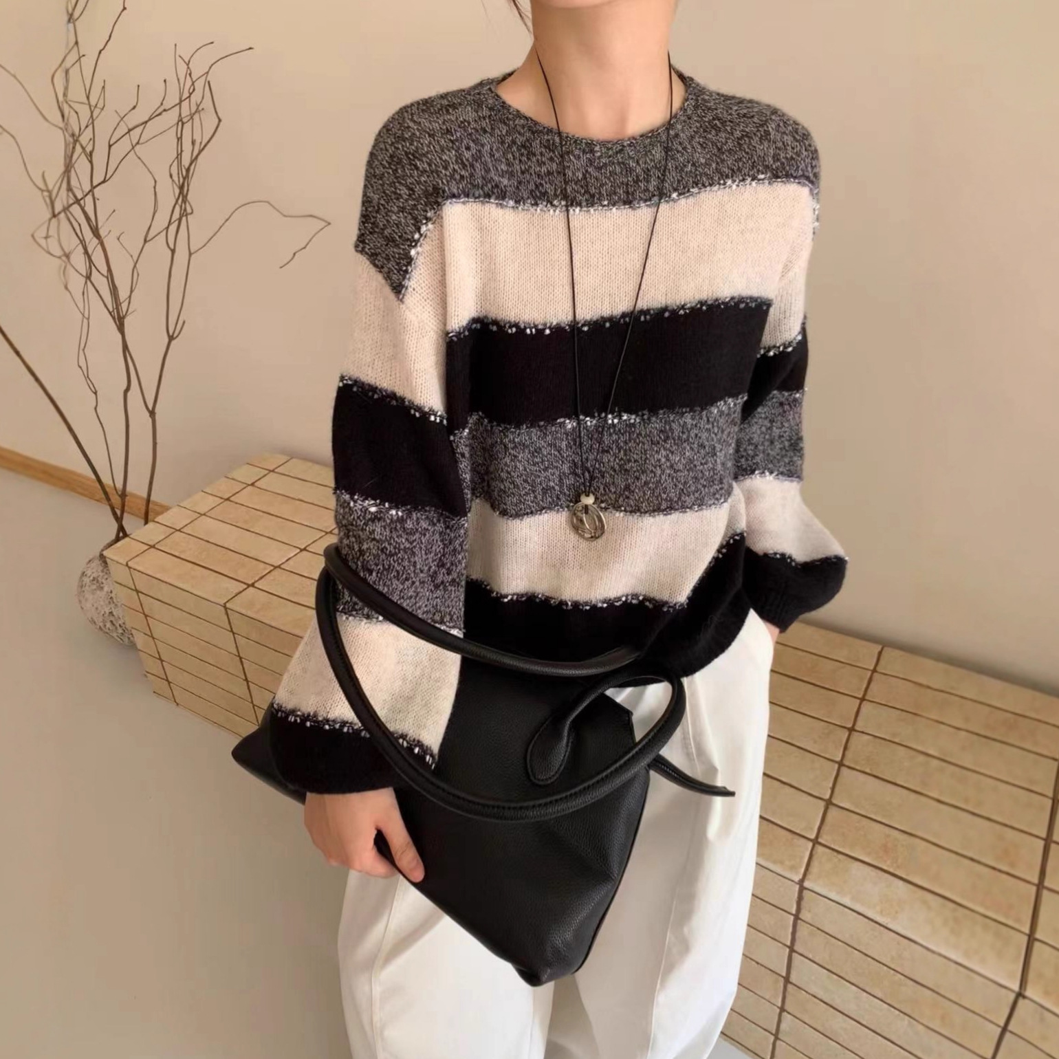 欧洲站氛围感丝羊绒花纱条纹毛衣女秋冬新款慵懒风时尚穿搭针织衫