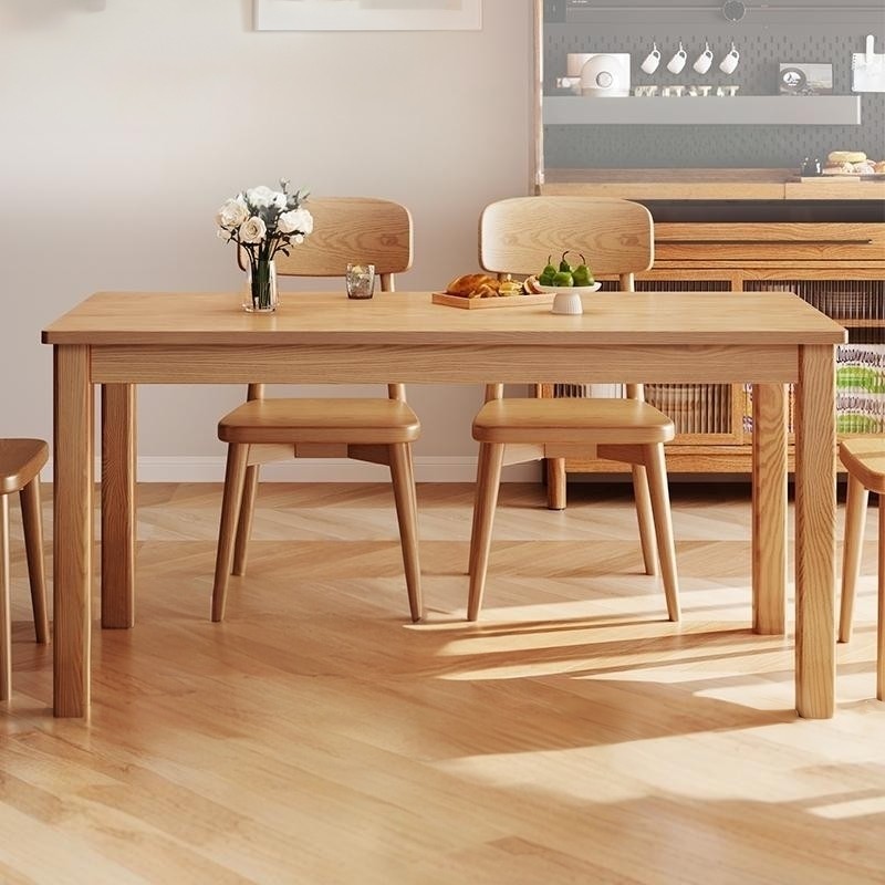 北欧榉木餐桌家用小户型吃饭桌