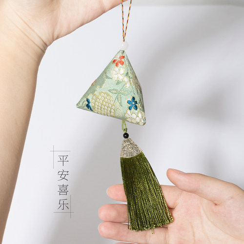 锦缎流苏三角香囊diy成品空袋