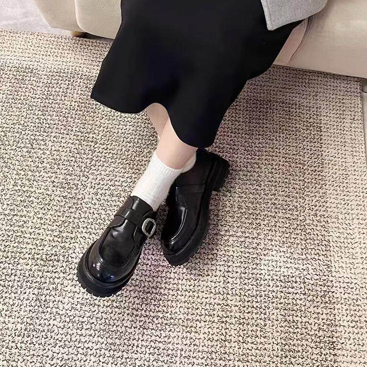 水洗马皮单鞋英伦风厚底乐福鞋