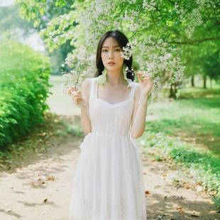 白色蕾丝性感吊带宽松慵懒风chic海边度假沙滩长连衣裙女 戚薇同款