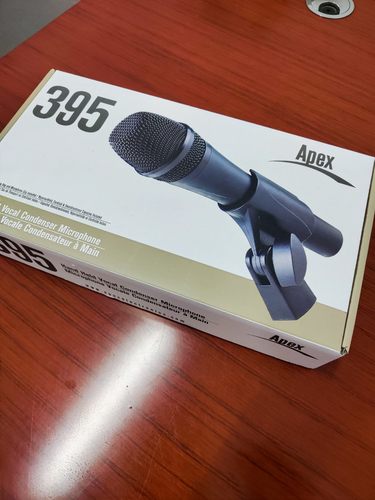 加拿大APEX 395 手持直播演唱电容话筒。