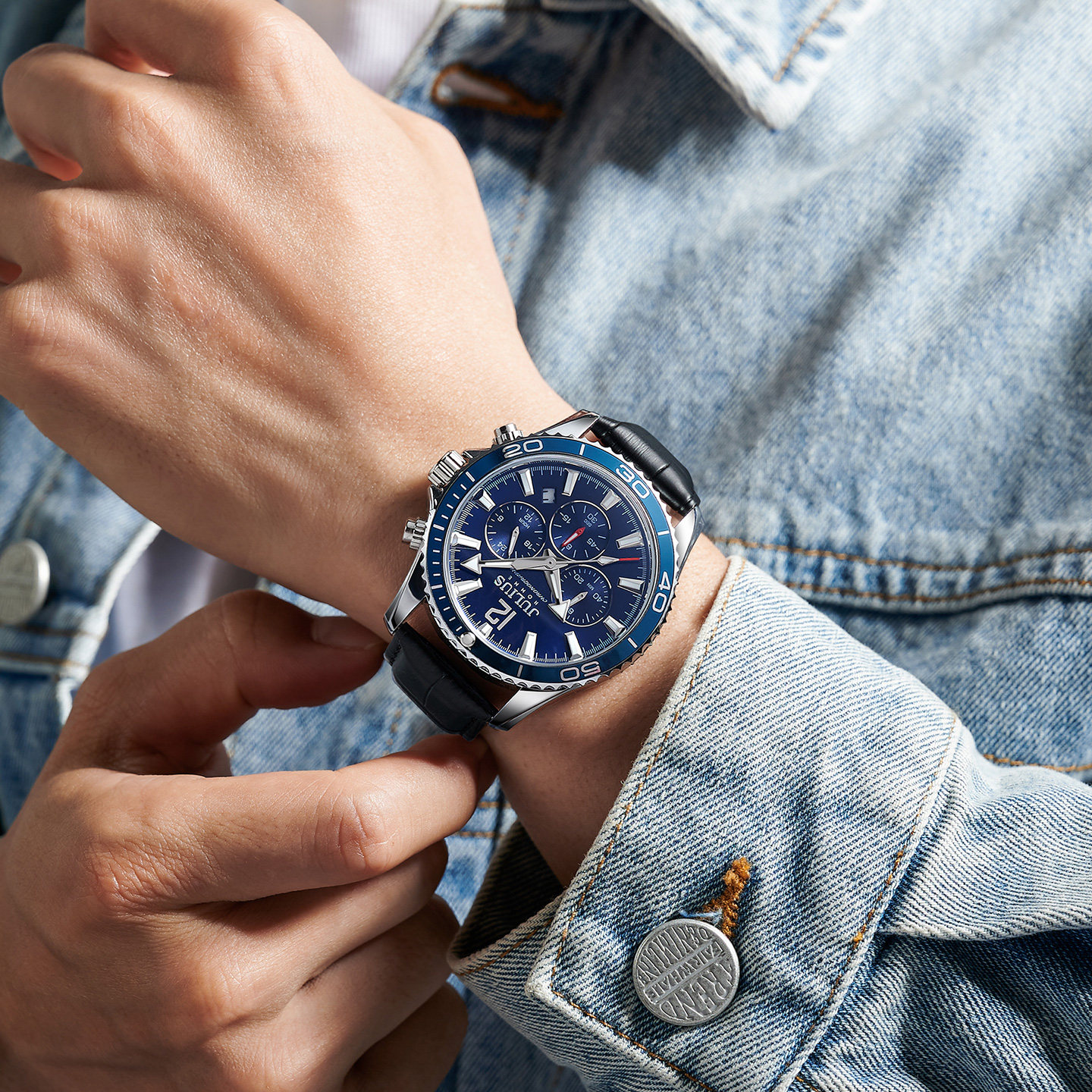 聚利时男款手表日历镀蓝膜镜面夜光钢带皮带防水学生男士手表