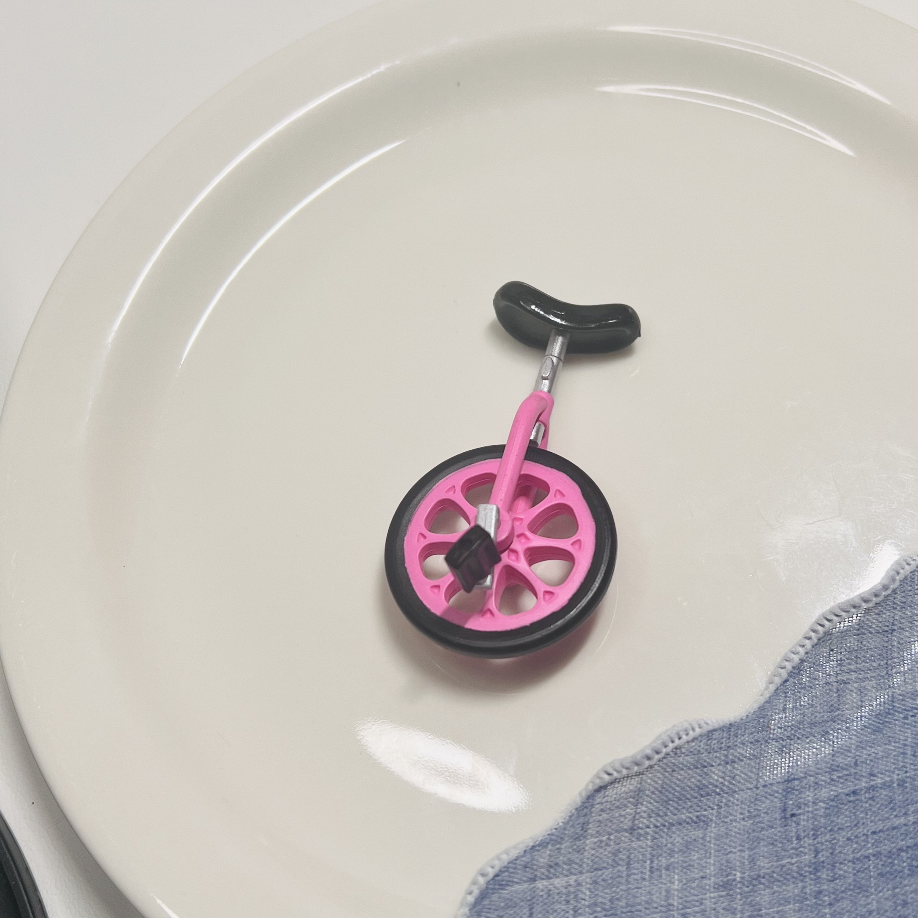 散货rement怦然心动小女孩的房间独轮车 奶油胶diy配件娃娃屋摆件