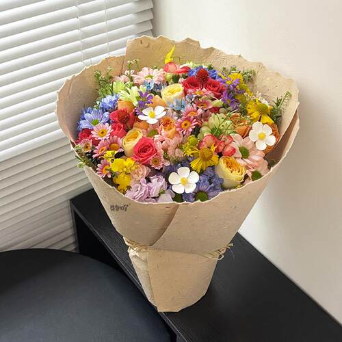 高级感彩色系混搭花束成