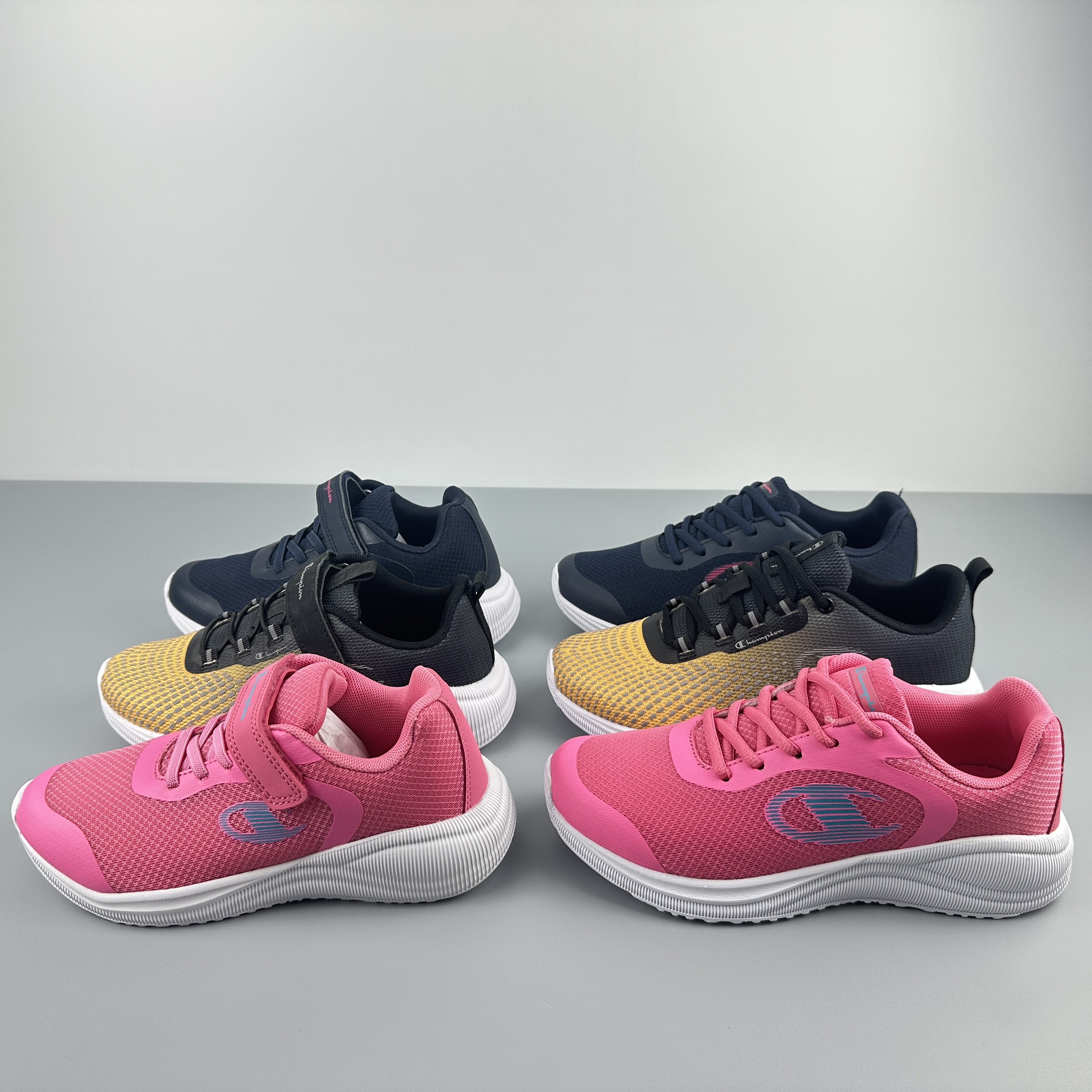 外贸原单出美国男女童运动鞋轻便透气网面跑步鞋中大童亲子休闲鞋