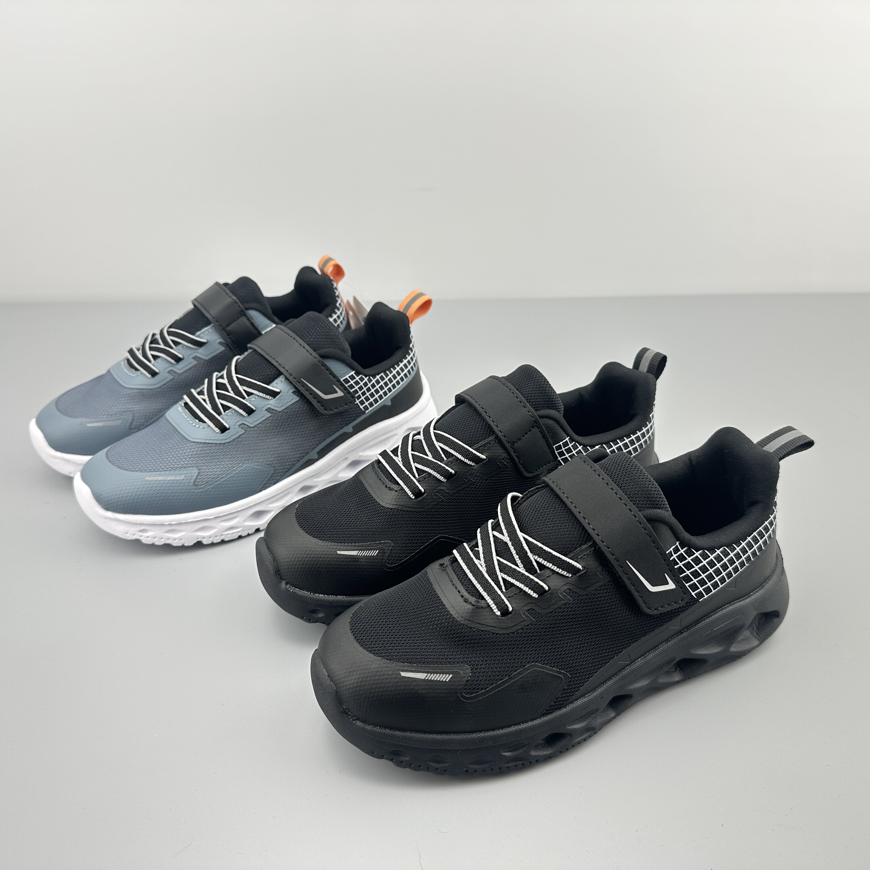 外贸原单土耳其男童运动鞋春秋款透气网面休闲鞋中大童轻便跑步鞋