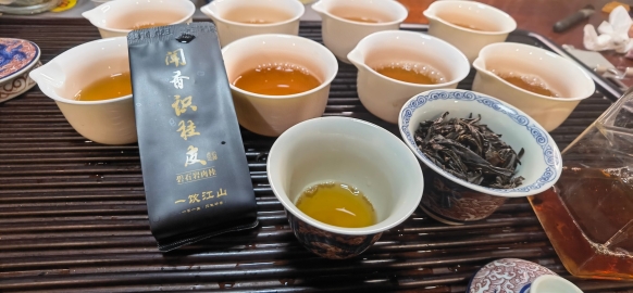 一饮江山 闻香识桂皮  碧石岩肉桂  后劲大 大桂皮味 散装礼盒装