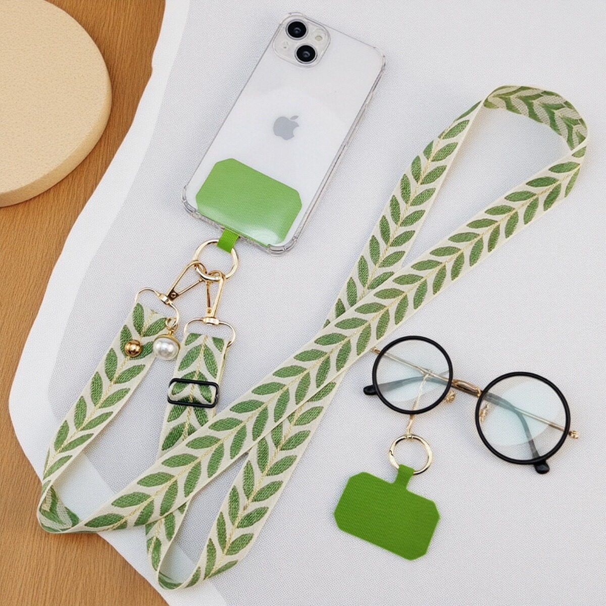 手机背带挂绳长款斜挎肩挂链珍珠吊坠挂饰可调节挂脖宽布带壳户外旅游挂链小蜜蜂壳结实