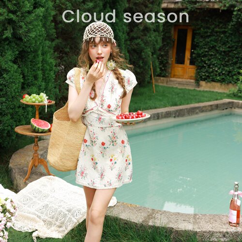 【呼呼专享】CLOUDSEASON蔷薇庄园法式田园风碎花裙V领木耳边短裙