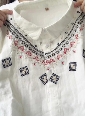 大码复古民族风设计感重工刺绣衬衫女胖mm白色宽松显瘦长袖上衣潮