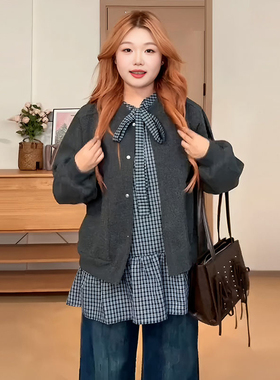 大码胖mm学院风格纹蝴蝶结衬衫灰色外套两件套女秋季显瘦穿搭套装