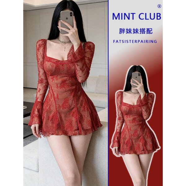 大码胖MM纯欲风蕾丝提花微透红色长袖连衣裙春季新款收腰显瘦短裙