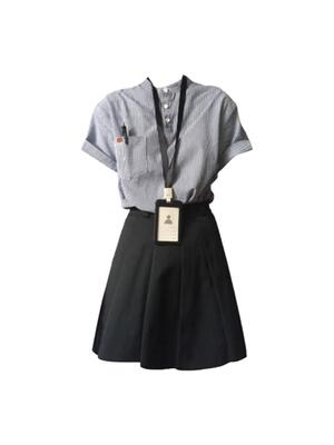 港风衬衫女+a字半身裙两件套