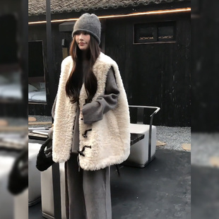 大码 高级感气质羊羔毛马甲上衣长袖 女春秋修身 显瘦三件套 胖mm法式