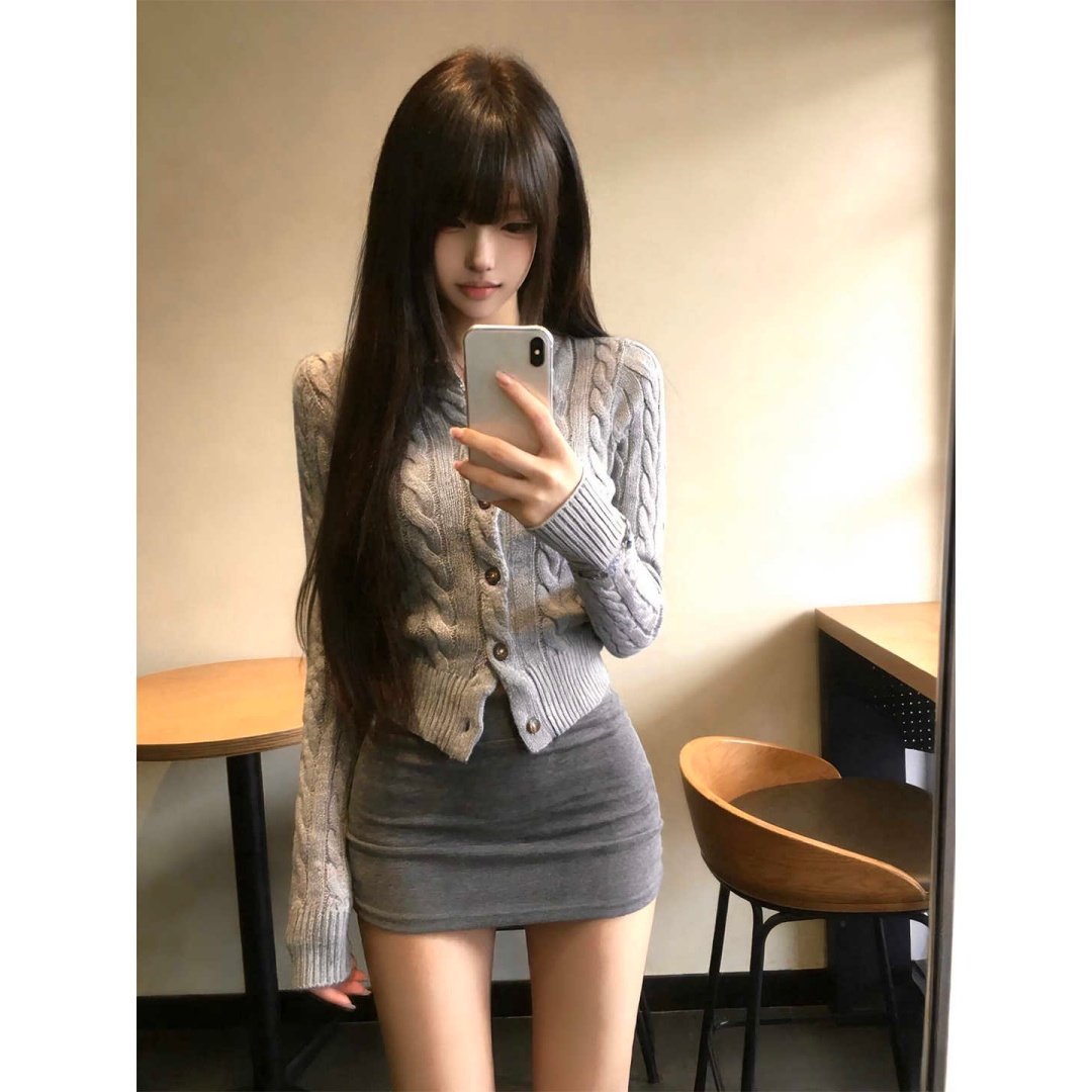 大码胖MM圆领麻花修身短款针织衫上衣女辣妹百搭包臀短裙两件套装