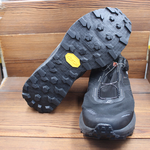 vibram运动鞋底包手工费换贴底