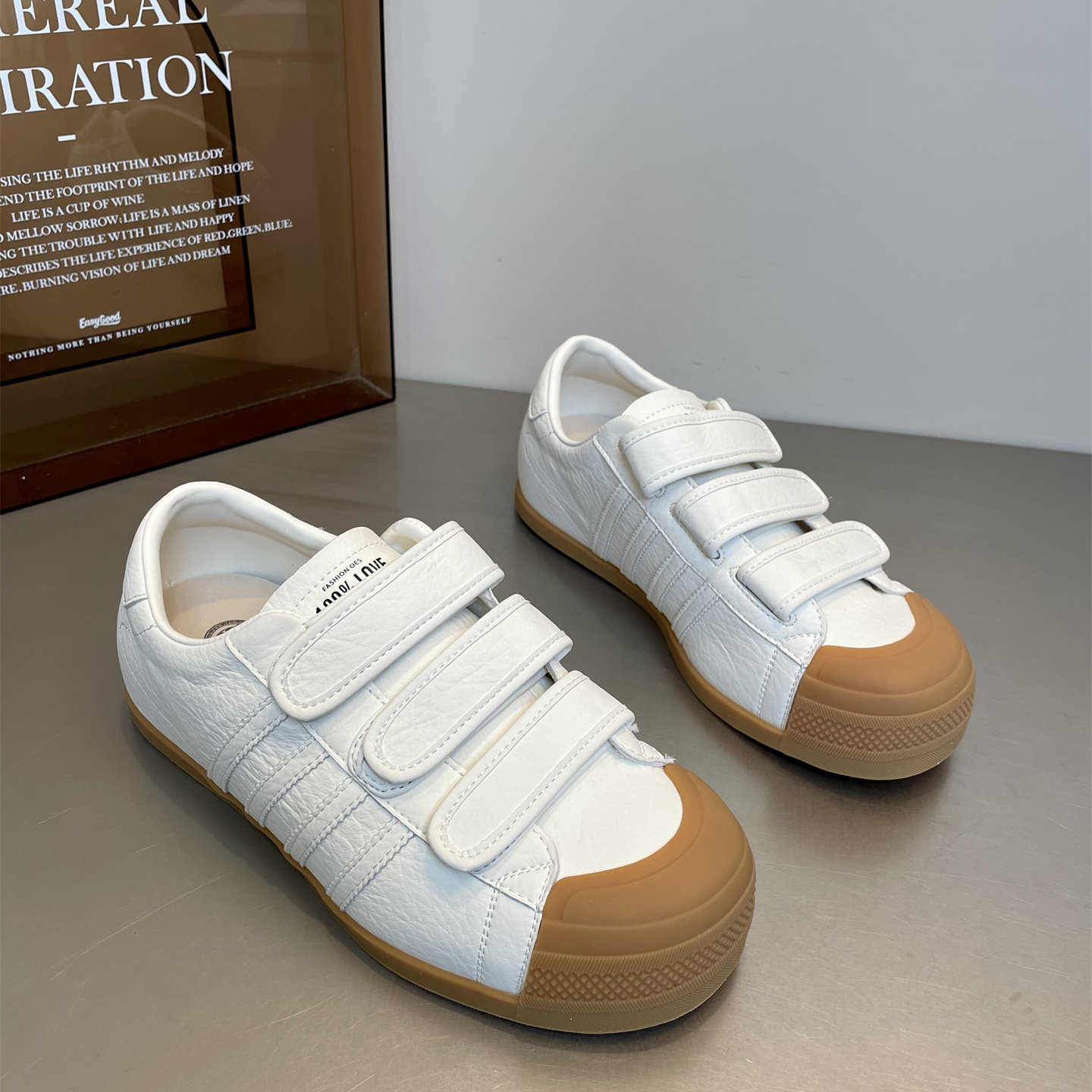 欧洲站2026春款女款休闲百搭小白鞋内增高丑萌板鞋魔术贴厚底鞋子,女鞋,休闲板鞋,淘宝优惠券,粉丝福利购,淘宝优惠卷