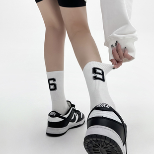 ins风无骨缝头棉袜子 运动中筒袜子潮 袜say 五角星数字69潮流个性