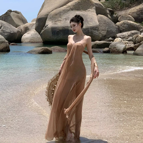海岛度假风褶皱网纱抹胸连衣裙女