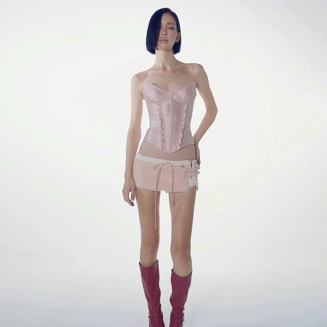 怪诞女孩 法式宫廷风粉色缎面鱼骨抹胸背心女 木耳边拼接塑身上衣