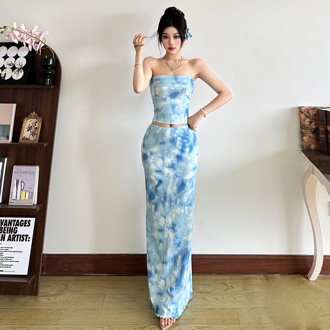 怪诞女孩 奶芙蓝晕染海边度假抹胸上衣低腰包臀鱼尾半身裙两件套,女装/女士精品,时尚套装,淘宝优惠券,粉丝福利购,淘宝优惠卷