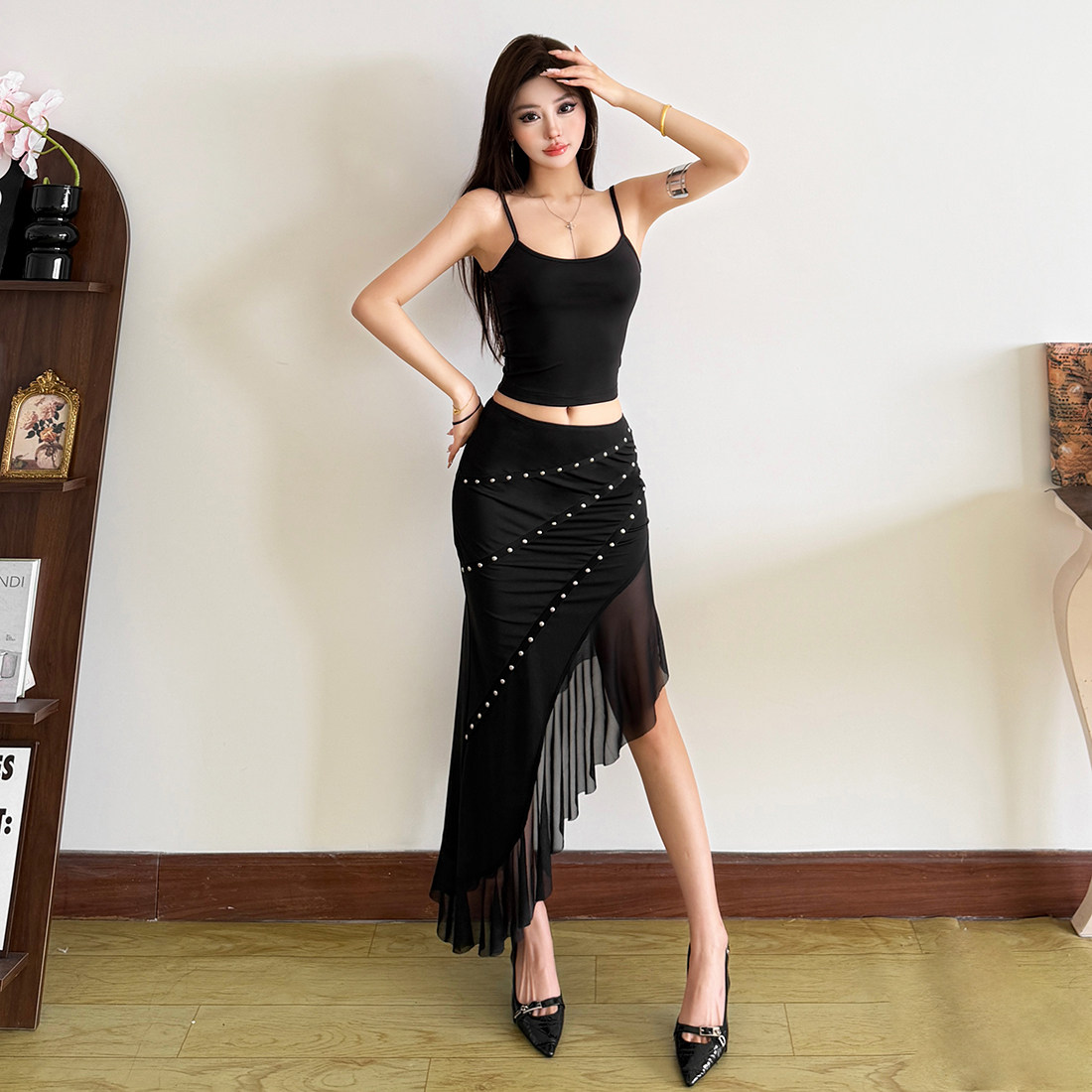 怪诞女孩 酷飒辣妹简约黑色吊带背心铆钉网纱拼接半身裙两件套女,女装/女士精品,时尚套装,淘宝优惠券,粉丝福利购,淘宝优惠卷