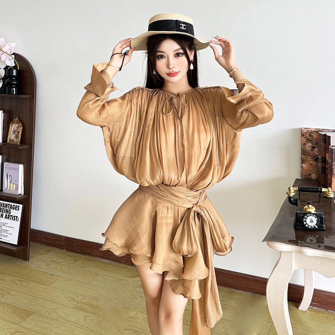 法式复古优雅系带褶皱长袖连衣裙