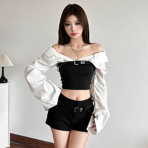 怪诞女孩 韩系chic设计感一字领露肩长袖T恤女 修身显瘦短上衣秋