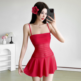 怪诞女孩 【红树莓】甜辣性感针织镂空吊带连衣裙女 修身显瘦短裙