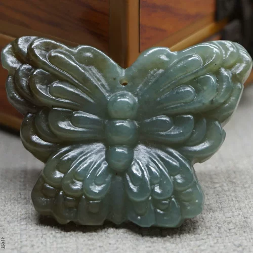 Подвеска из нефрита, ожерелье