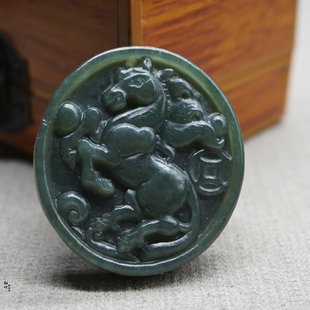 天然和田玉青白玉坠挂件一马平川玉十二生肖马男女款玉石配饰玉佩