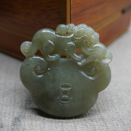 和田玉青玉双面金钱如意貔貅颈饰