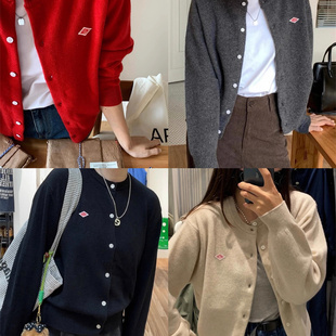 复古布标刺绣软糯羊毛显瘦圆领毛衣开衫 日单@dant 自留高品质