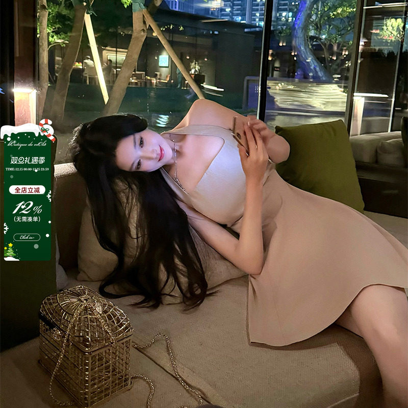 【现货】viola【沙金名伶】Fleur* 私服小腰精65棉挂脖连衣裙显瘦