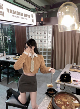 viola 【别惹学姐】M 学院套装 白色露腰衬衫外搭针织毛衣女