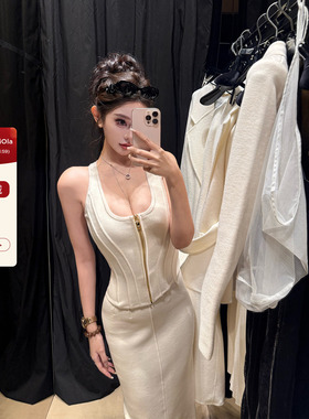 viola【天使之翼】做了一个月一直在等面料拉链背心法式半裙套装