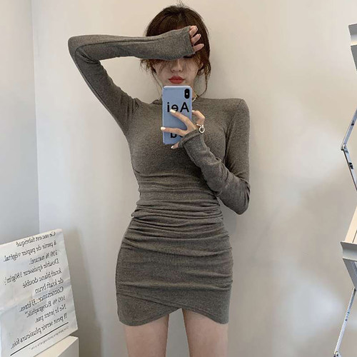 不规则修身磨毛半高领连衣裙女