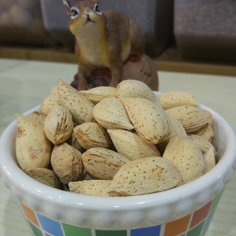 新疆巴旦木 松鼠食物磨牙堅果 原味生巴旦木250克