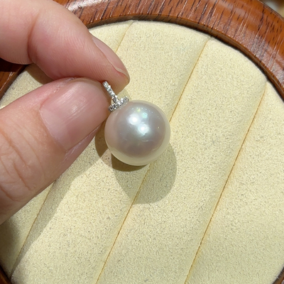 14.3mm18k金天然海水澳白珍珠吊坠