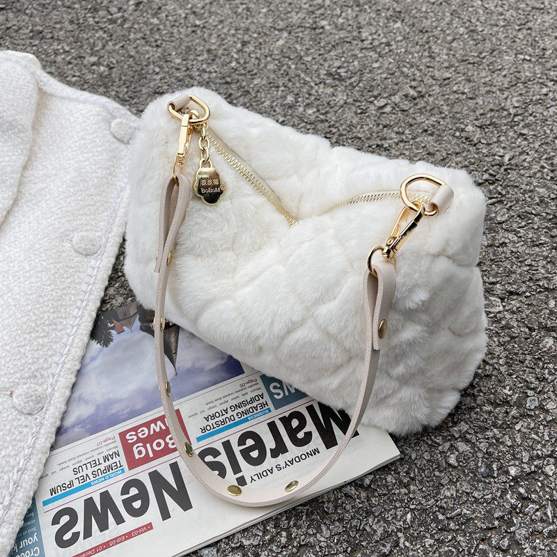 冬季新款毛绒包包女2025休闲百搭腋下单肩包质感毛茸茸小众斜挎包