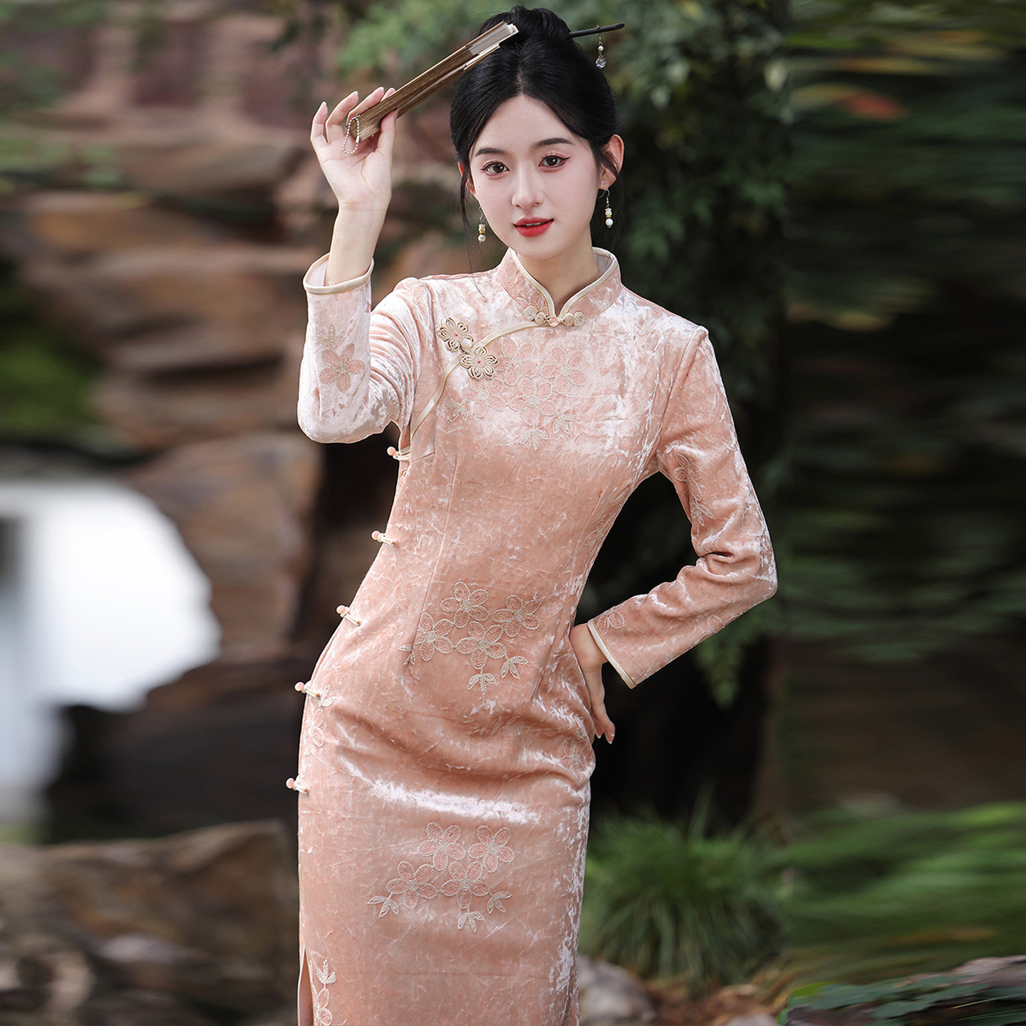 金钻加绒绣花旗袍中长款小个子秋冬季新款中式高端大气上档次粉色