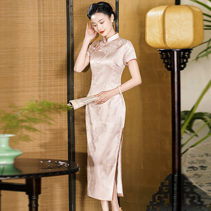 新中式粉色长款旗袍2025夏季新款日常改良版年轻款高端真丝桑蚕丝