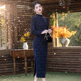 藏青色民国风中式侧八扣印花加绒旗袍2025新款冬季文艺复古高级感