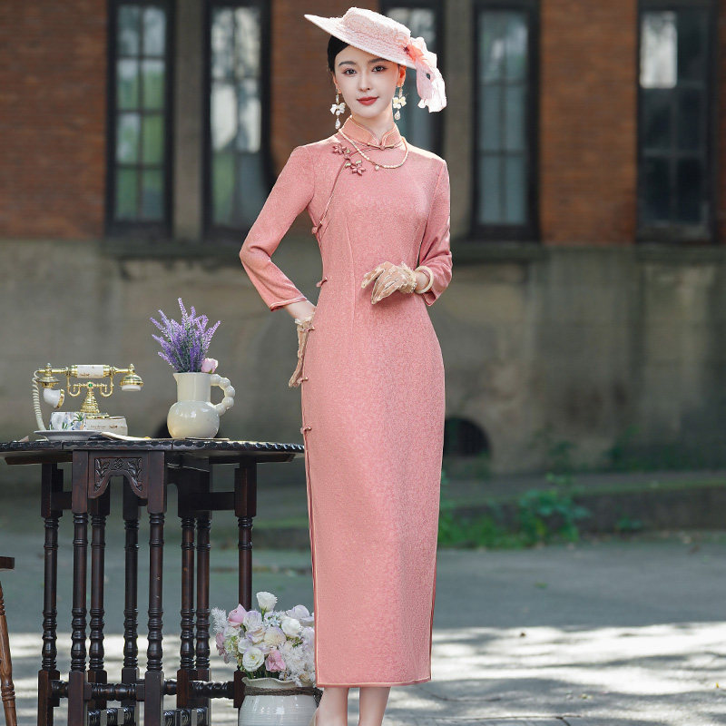 高端醋酸旗袍长款长袖2026春季新款年轻款女粉色宴会礼服日常复古