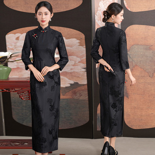 黑色高端醋酸提花绣织旗袍长款秋冬装2025新款中年女妈妈装有大码