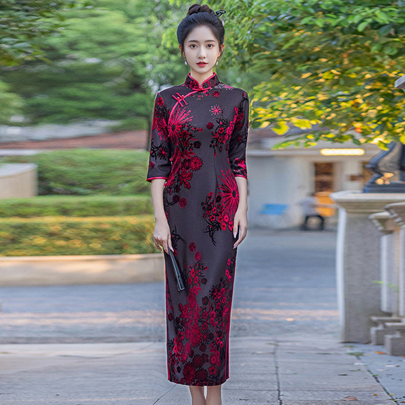 弹力针织植绒旗袍2026春秋新款日常复古中国风中老年妈妈装高级感