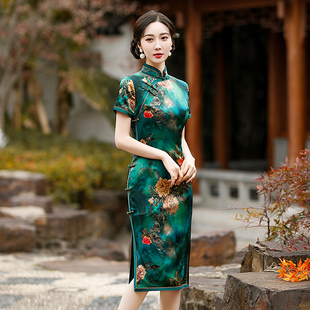 桑蚕丝旗袍中长款夏季新款真丝年轻款女侧八扣高端绿色复古中国风